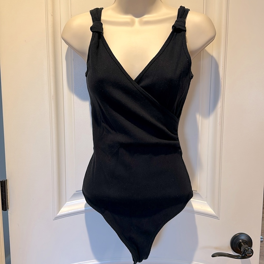 Abercrombie black sleeveless bodysuit